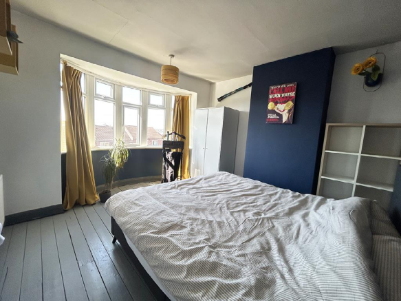 3 bed Semi-Detached for sale Image 9