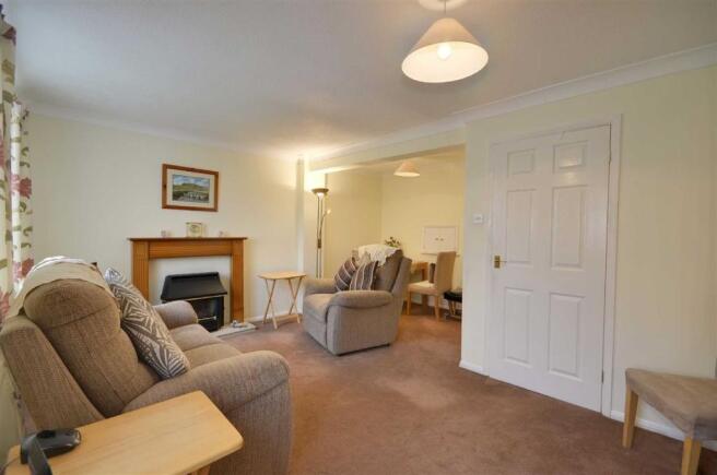 Sitting/Dining Room
