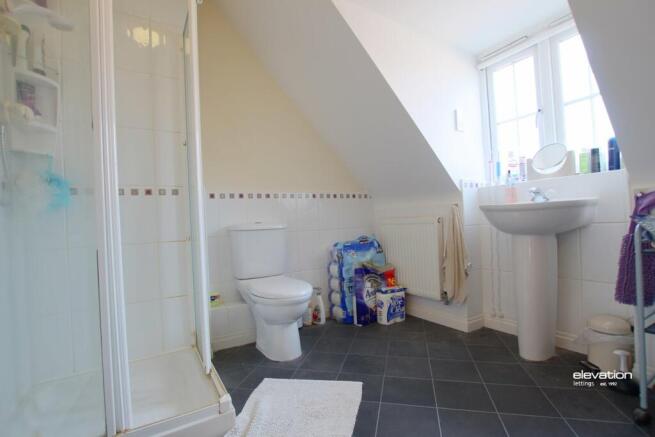 En suite to master 