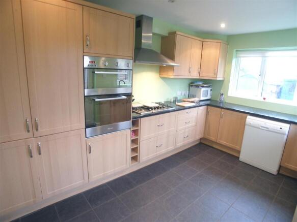 Fitted Kitchen