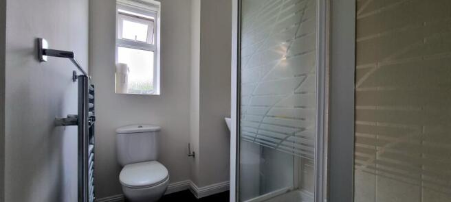 En-suite Bathroom