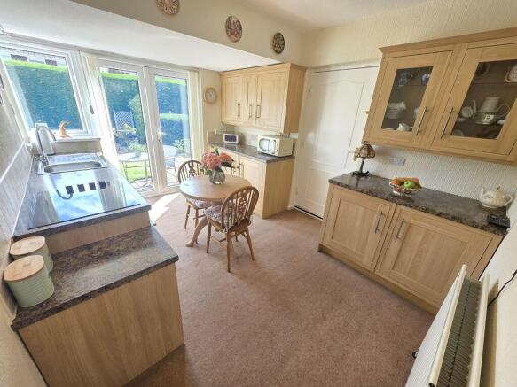 Kitchen/Breakfast Room