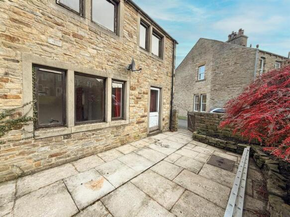 2 bed Semi-Detached for sale Image 12
