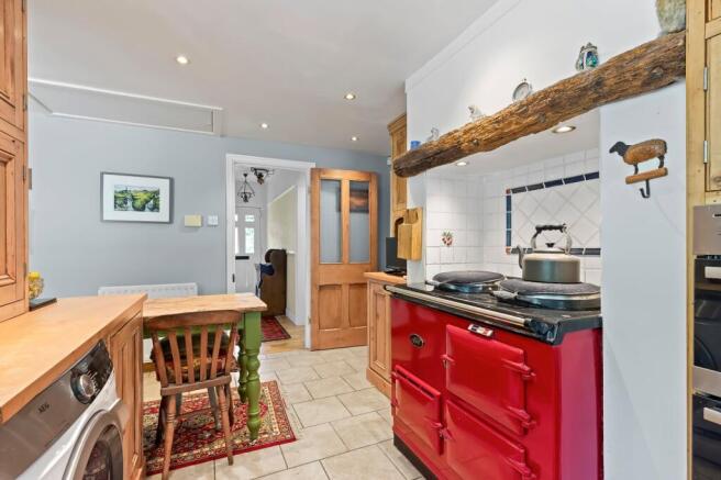 4 bed Bungalow for sale Image 7