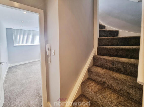 1 bed Flat to rent Image 8