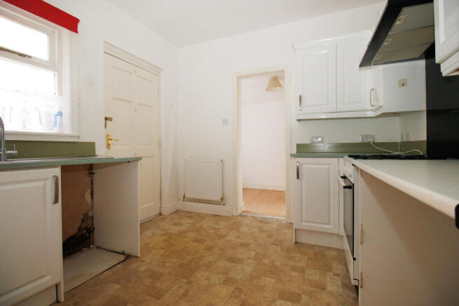 2 bed Ground Flat for sale Image 9
