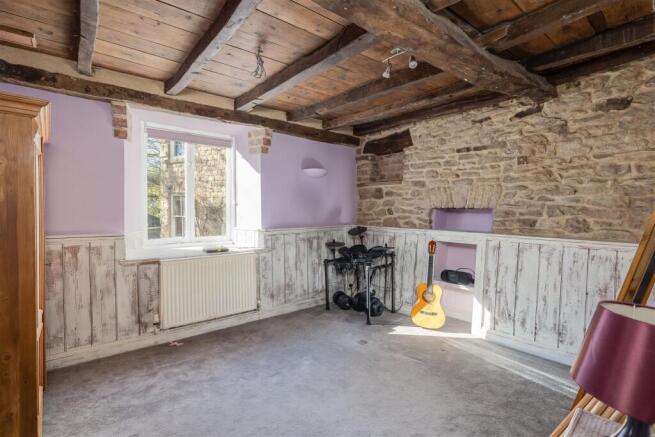 3 bed House for sale Image 10