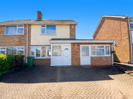 4, Waltham Crescent, Nuneaton CV10 9JG