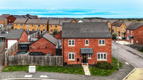 Oleander Close, Tamworth, Staffordshire, B79