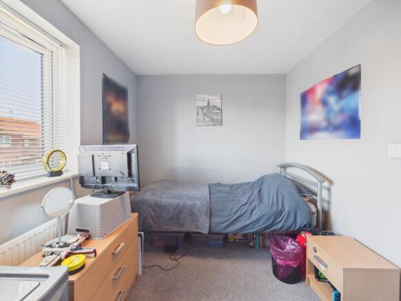 3 bed Terraced for sale Image 8