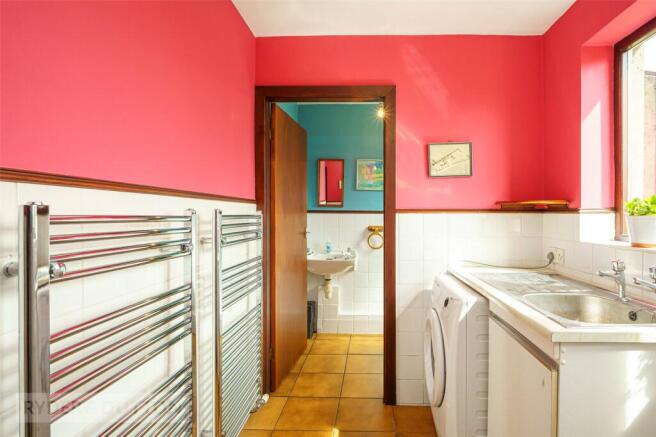 3 bed Detached for sale Image 6