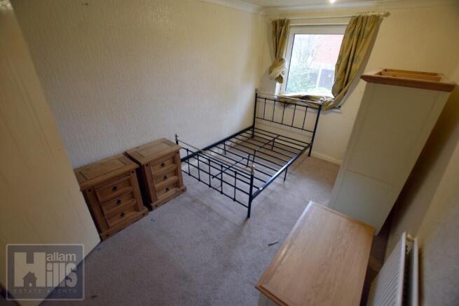 3 bed Terraced to rent Image 8