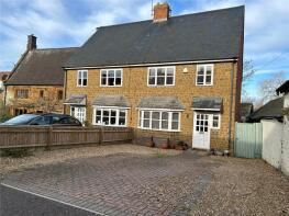 3a Vine House, School Street, Daventry NN11 3RL