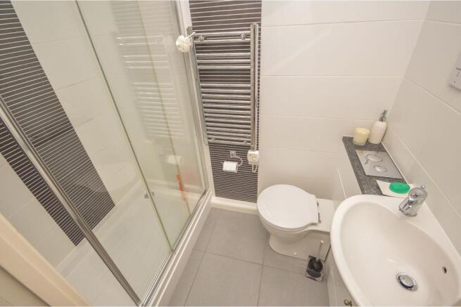 Master En-suite