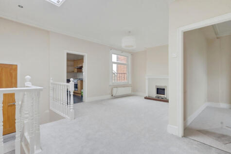 Station Road, Westcliff-on-sea, SS0