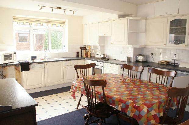 KITCHEN/DINER