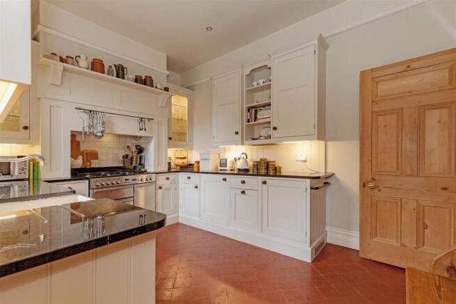 Kitchen-2.jpg