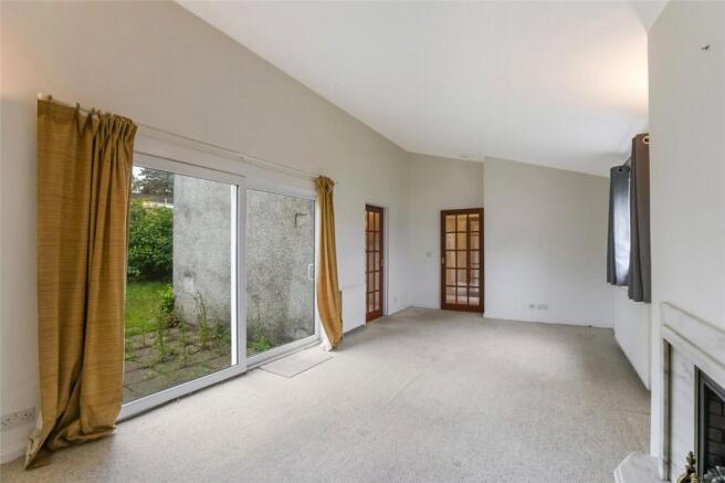 Living/Dining Area