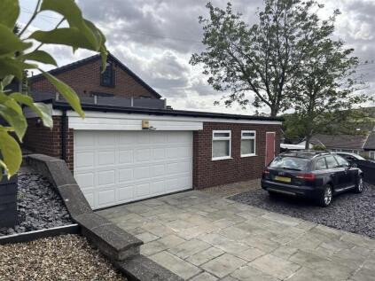 Richmond Crescent, Mossley