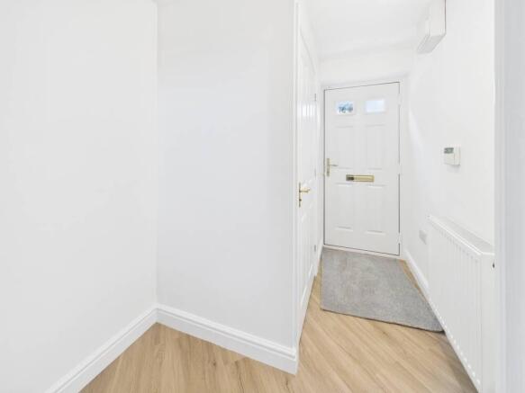 2 bed Semi-Detached for sale Image 6
