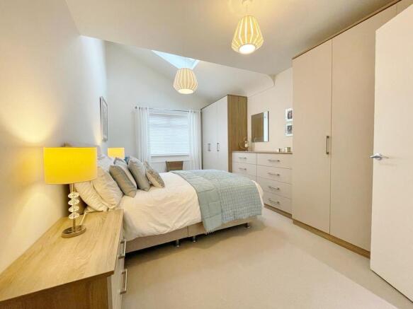 EXTENDED MASTER BEDROOM SUITE