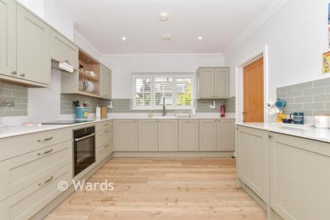 St. Crispin Close, Worth, Deal, Kent