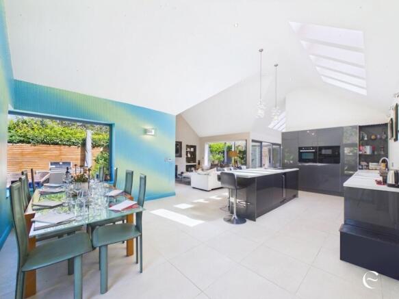 Open plan kitchen / living / dining