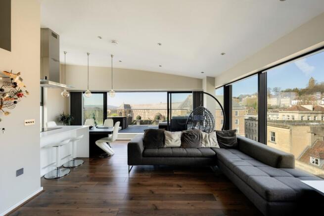 Living Room ()