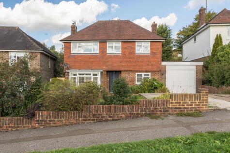 Hurst Farm Road, East Grinstead, RH19 4BJ