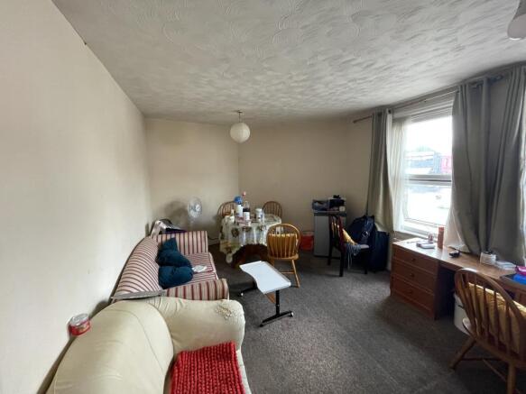 146-147 Manchester Road - 7 T202211251047.jpg