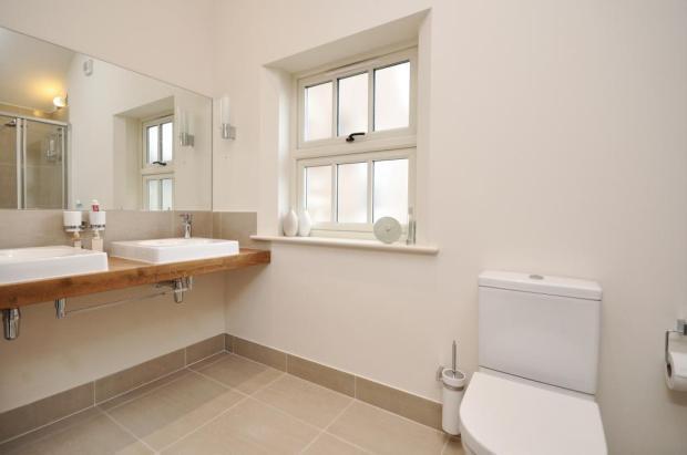 Ensuite