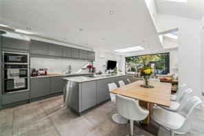 30, Waynflete Street, London SW18 3QE