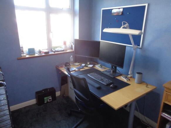Photo 10