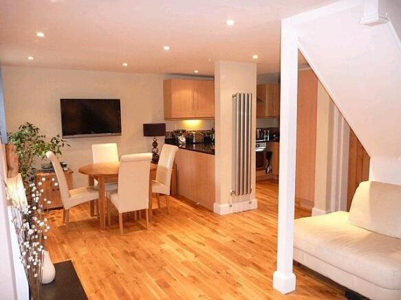 Lounge/Dining room