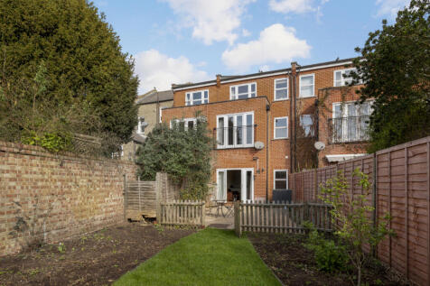 Kingston Road, Raynes Park, SW20