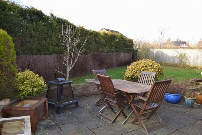 REAR GARDEN 2