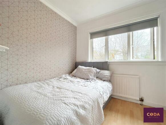 Bedroom 2 (10).jpg