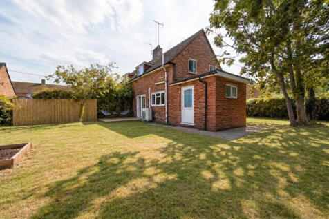 Elmsmead, Iden, TN31