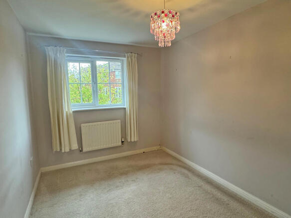 3 bed Semi-Detached for sale Image 8