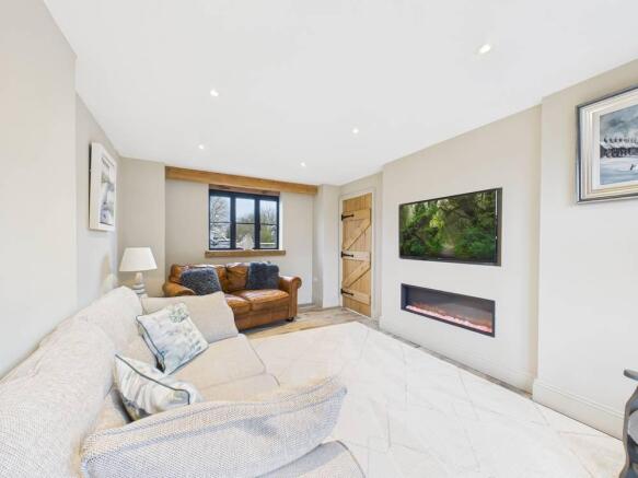 3 bed Barn Conversion for sale Image 5