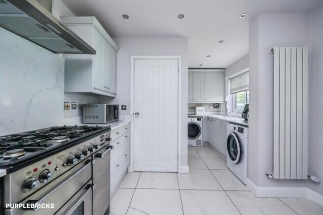 Rothwell Close, Silverdale , Nottingham, NG11 photo 4