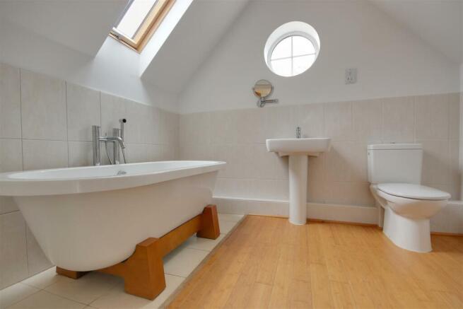 Ensuite.jpg