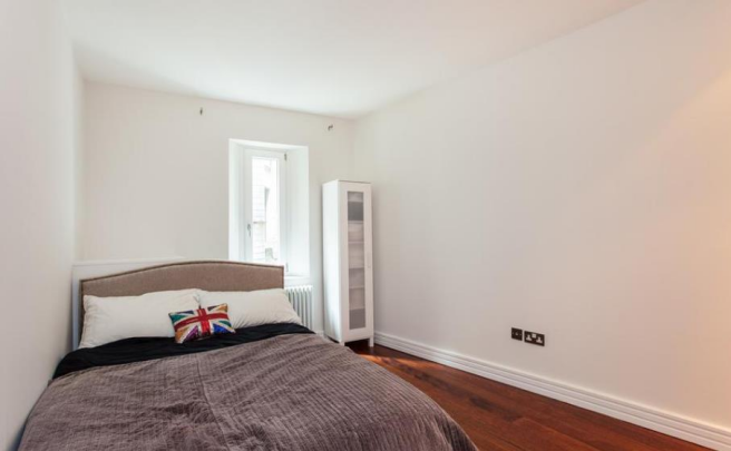 71 clifton court 3 12.08.png