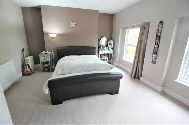 Bedroom One (i).JPG