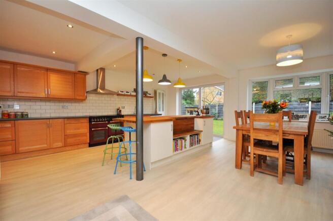 OPEN PLAN SITTING, DINING, KITCHEN