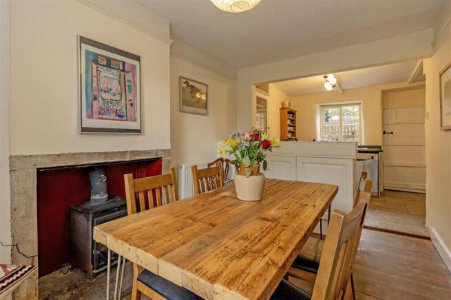 Dining Area-2.jpg