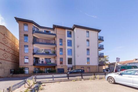 Bishops Road, Slough, SL1