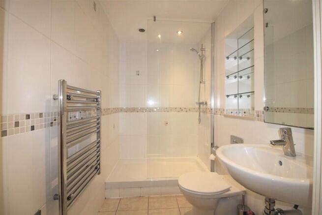 1 bed Apartment to rent Image 7