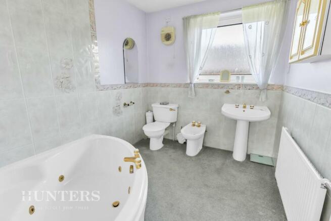 Master En-Suite