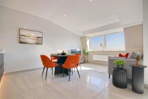 21, Freshfield Drive, Southgate N14 4QW